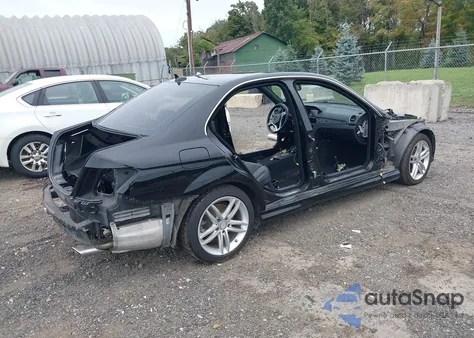 2012 Mercedes-Benz C 300 Sport 4Matic z USA, uszkodzony, nr VIN WDDGF8BB0CR206869